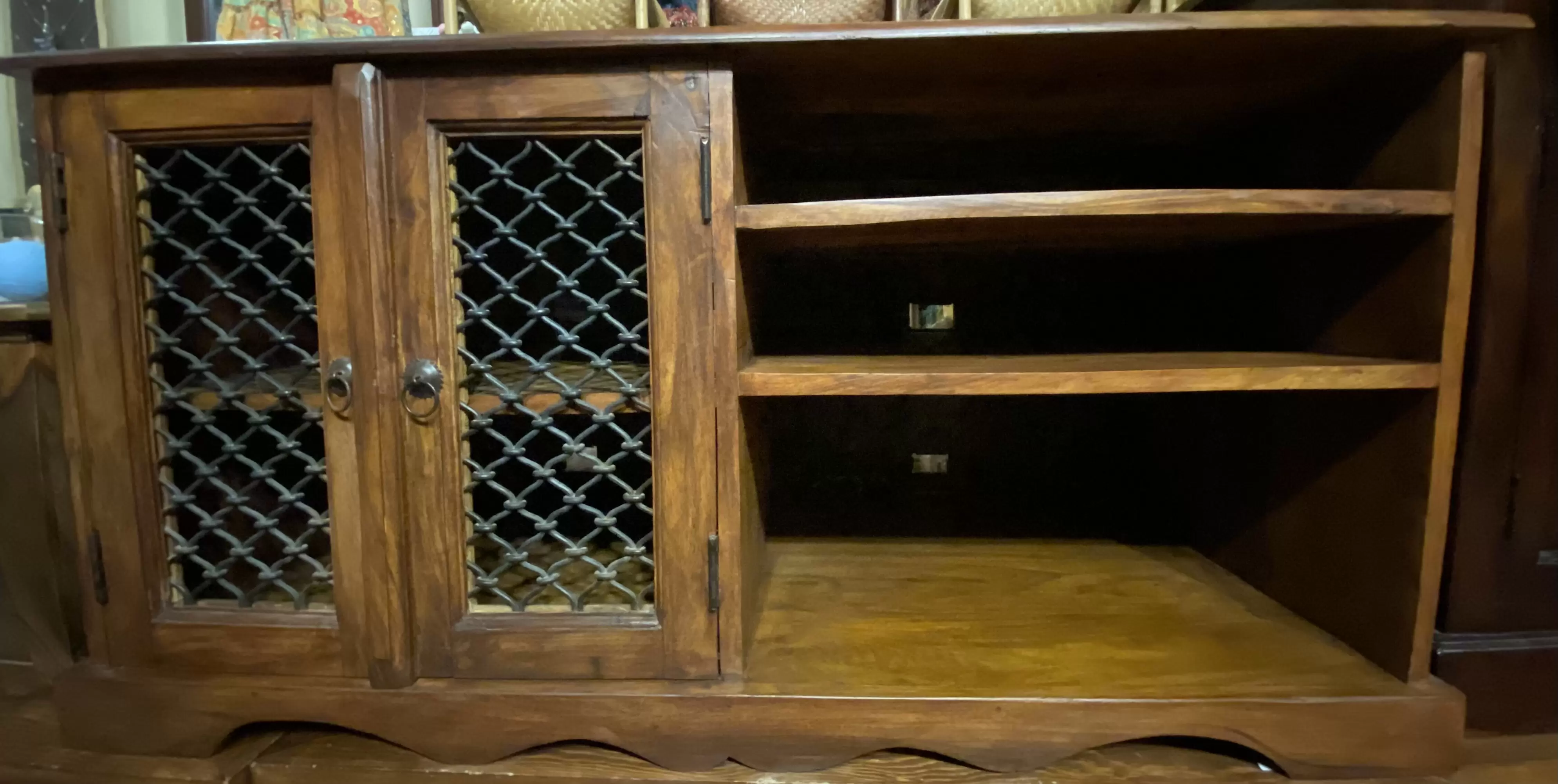 Rózsafa komód ajtóval  (120x60x60 cm)